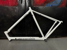 Load image into Gallery viewer, Cannondale CAD3 62cm road frame aluminum