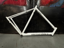 Load image into Gallery viewer, Cannondale CAD3 62cm road frame aluminum