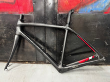 Load image into Gallery viewer, Trek Domane Rd 6 Series Frame 50cm